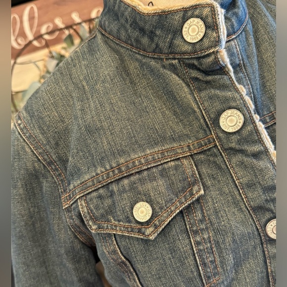 Vintage Gap Denim Jacket Warm Sherpa Lined Women’s Size Small Winter Cotton Coat - Picture 2 of 8